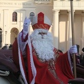 Św. Mikołaj poprowadzi orszak jadąc specjalną karetą