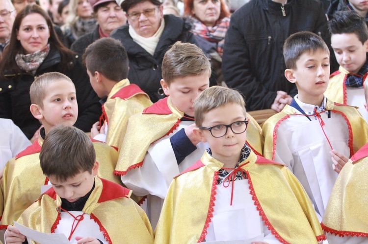 Nowi ministranci w Zbylitowskiej Górze