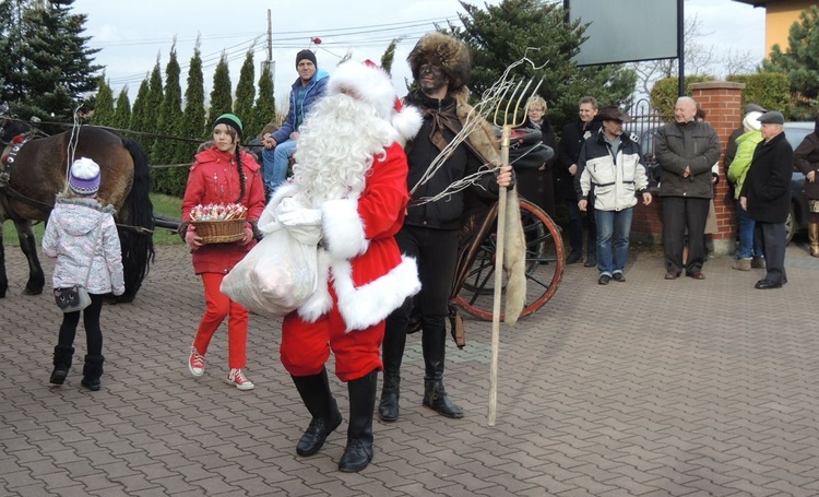 Niedziela z prezentami w Janowicach