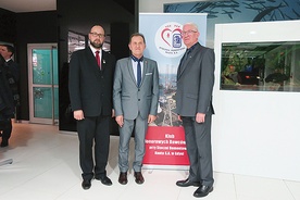 Od lewej honorowi dawcy: Robert Laskowski, Jarosław Kowal i Włodzimierz Wysiecki.