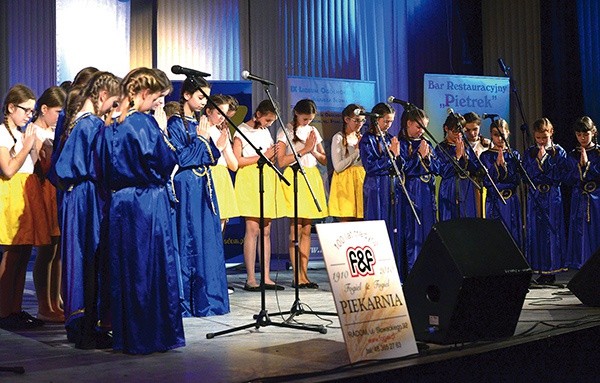 Wśród finalistów, którzy wystąpili w sali koncertowej UM  w Radomiu, był zespół prowadzony przez Marlenę Kowalską.