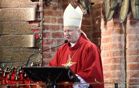 Homilę wygłosił bp Wiesław Szlachetka