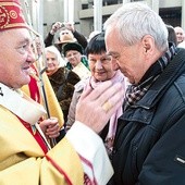 ▲	56 małżeństw otrzymało pamiątkowe błogosławieństwo w rocznicę zawarcia sakramentu. 