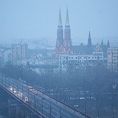 ▲	Normy zanieczyszczenia powietrza przekraczane są przez ponad 3 miesiące w roku.