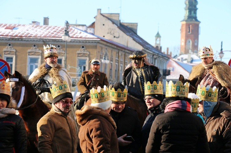 Po raz 6. Trzej Królowie zaprowadzili mieszkańców Radomia do stajenki