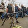 Piesze przejście w rejonie Stanicy Ługańskiej.  Aby dostać się  na Ukrainę, trzeba czekać w ogromnych kolejkach.