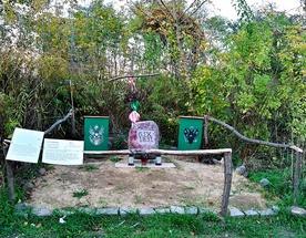Symboliczny grób żołnierzy polskich i rosyjskich