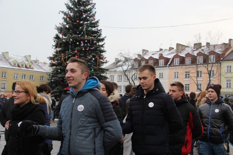 Polonez maturzystów w Łowiczu