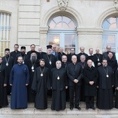 Dialog lekarstwem na strach i zagrożenia 