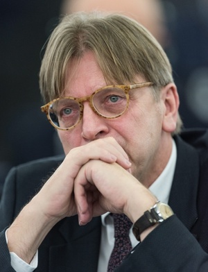Verhofstadt wycofał się z wyścigu o fotel Przewodniczącego PE