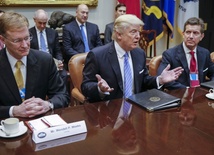 Trump podpisał dekret wycofujący USA z umowy TPP