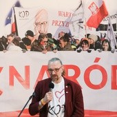 Mateusz Kijowski wybrany na szefa mazowieckiego KOD