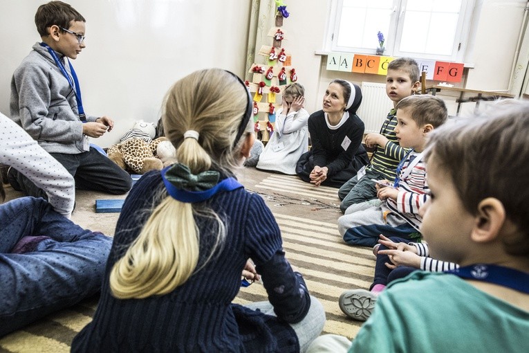 Urzekły mnie siostry angielskim akcentem