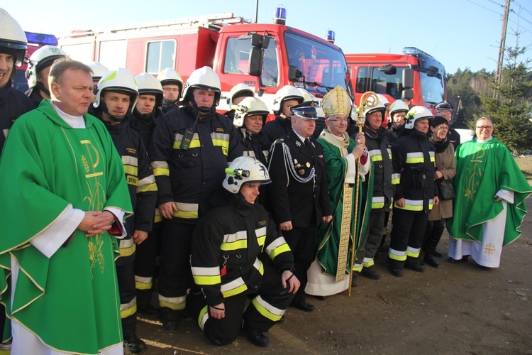 Uroczyste poświęcenie dzwonów w Luzinie