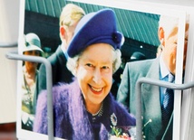 Królowa Elżbieta II obchodzi 65 lat na tronie