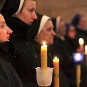 ▲	W czasie Eucharystii odbyło się uroczyste odnowienie ślubowania życia radami ewangelicznymi.