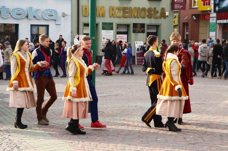 Polonez na rynku w Lublińcu