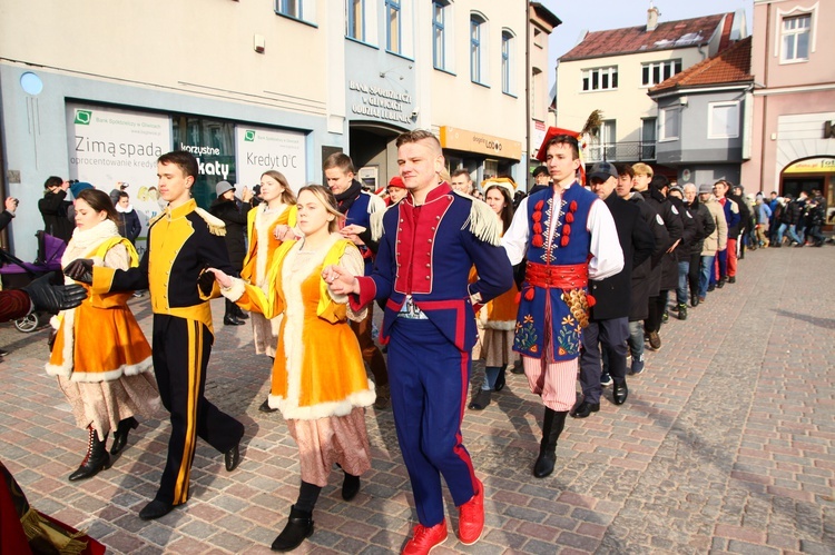 Polonez na rynku w Lublińcu