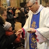 Wpatrywać się w Maryję - Uzdrowienie Chorych