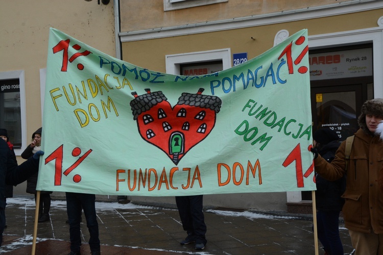 Walentynkowy korowód Fundacji "Dom"