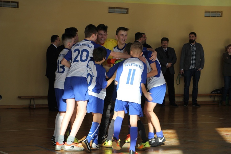 Piłkarski turniej Liturgicznej Służby Ołtarza w Łowiczu