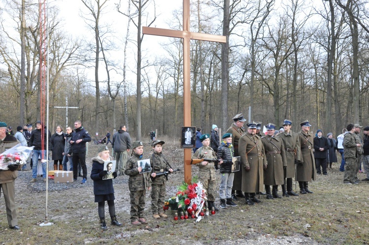 Pamięci żołnierzy wyklętych w Grodkowie