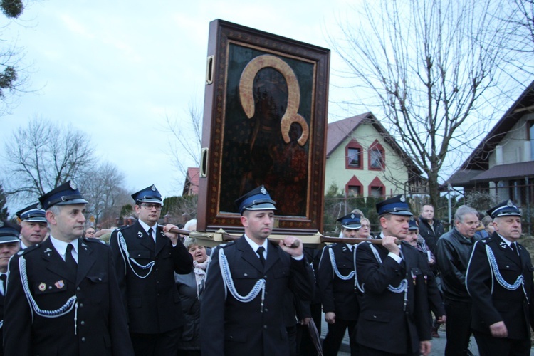 Powitanie ikony MB Częstochowskiej w Kozłowie Biskupim