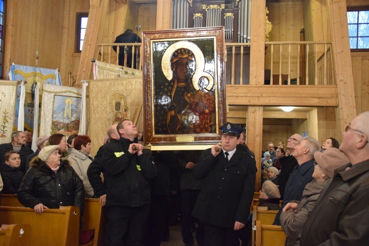 Powitanie ikony MB Częstochowskiej w Kurdwanowie