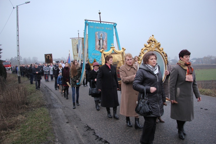 Powitanie ikony MB Częstochowskiej w Kozłowie Szlacheckim