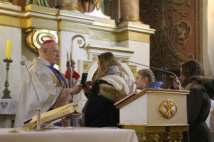 Powitanie ikony MB Częstochowskiej w Rybnie