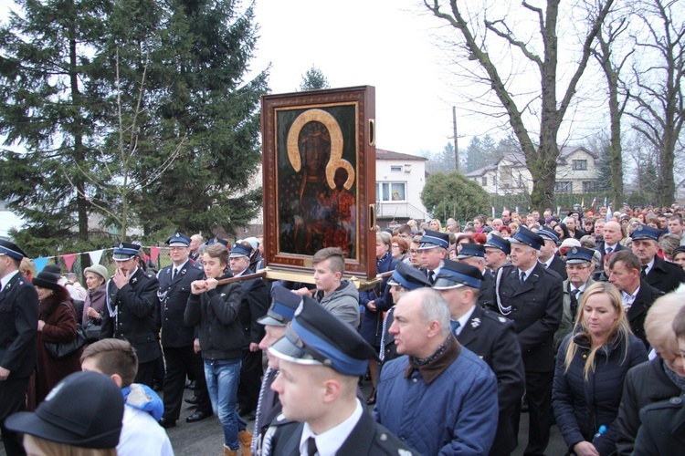 Powitanie ikony MB Częstochowskiej w Rybnie