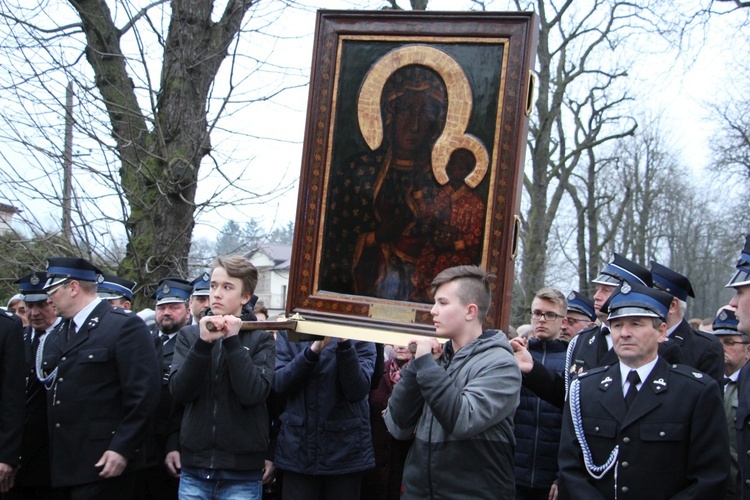 Powitanie ikony MB Częstochowskiej w Rybnie