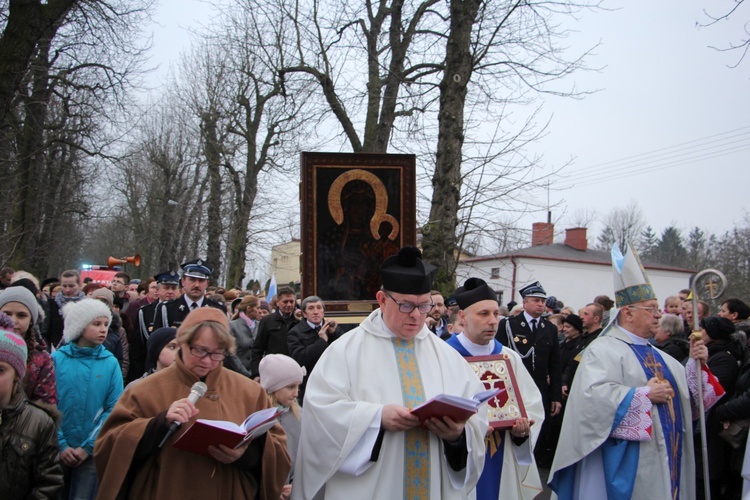 Powitanie ikony MB Częstochowskiej w Rybnie