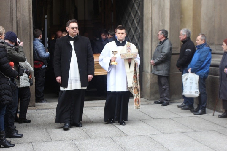 Pogrzeb biskupa Tadeusza Rybaka