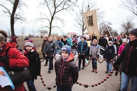 ▲	Procesja w Kozłowie Biskupim.