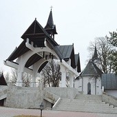 Ołtarz papieski w Ludźmierzu poddawany jest generalnemu remontowi.