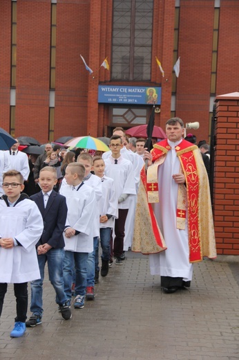 Powitanie ikony MB Częstochowskiej w parafii św. Brata Alberta w Sochaczewie