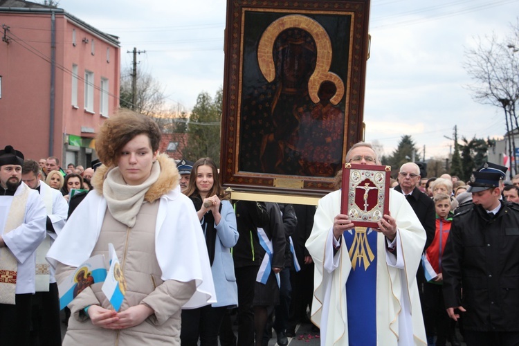 Powitanie ikony MB Częstochowskiej w parafii św. Józefa Robotnika w Sochaczewie