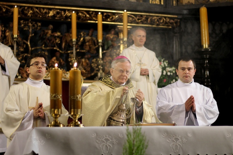 Abp Marek Jędraszewski w bazylice Mariackiej w dniu św. Józefa, patrona Krakowa