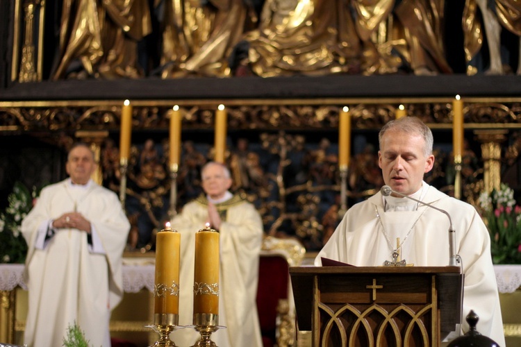 Abp Marek Jędraszewski w bazylice Mariackiej w dniu św. Józefa, patrona Krakowa