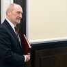 Co Macierewicz zarzuca Tuskowi?