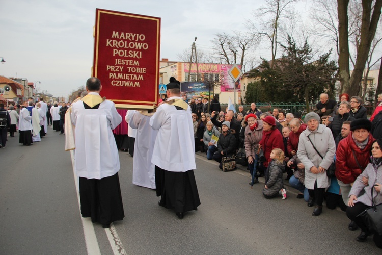 Powitanie ikony MB Częstochowskiej w parafii pw. św. Wawrzyńca w Sochaczewie