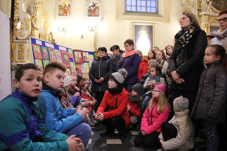 Powitanie ikony MB Częstochowskiej w Brzozowie