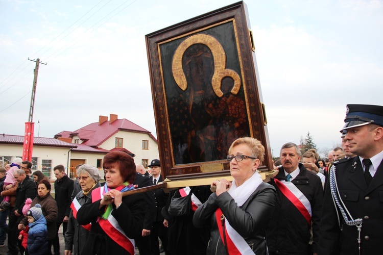 Powitanie ikony MB Częstochowskiej w Brzozowie