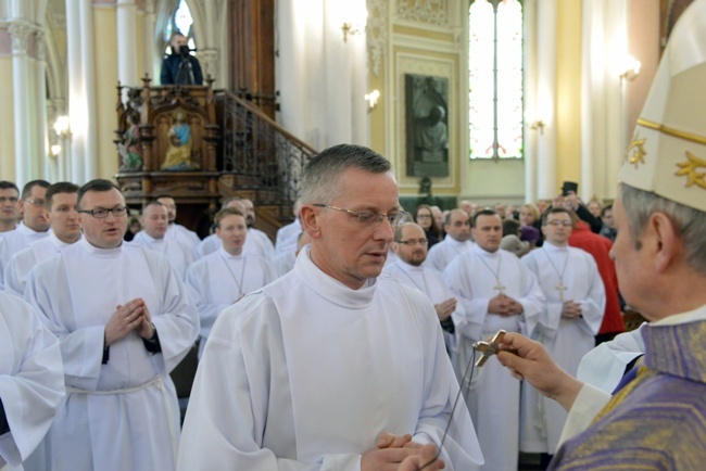 Kolejni nadzwyczajni szafarze Komunii św.