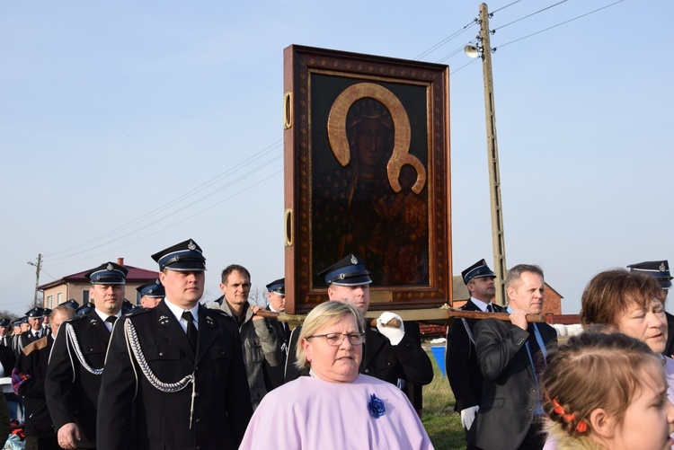 Powitanie ikony MB Częstochowskiej w Śleszynie