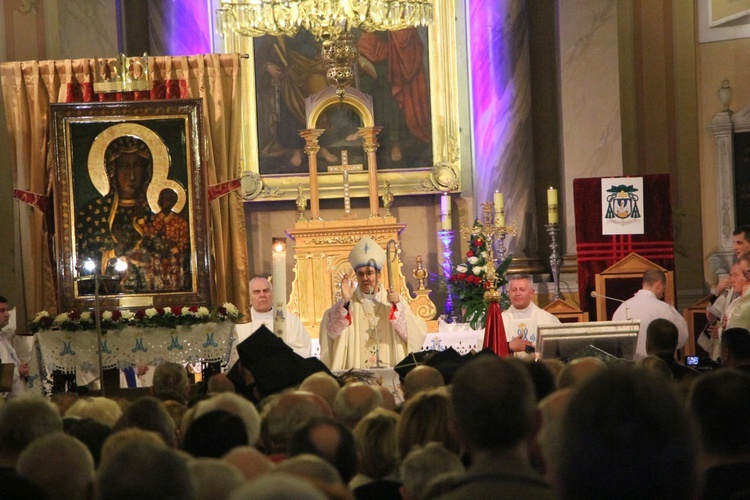 Powitanie ikony MB Częstochowskiej w Żychlinie