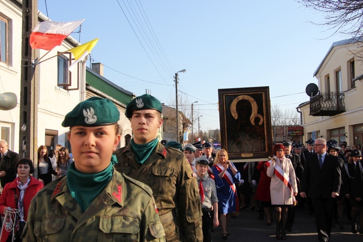 Powitanie ikony MB Częstochowskiej w Żychlinie