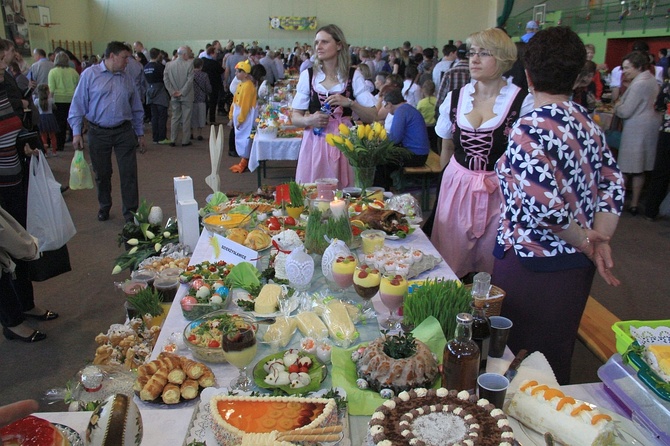 Wielkanocne stoły. Wystawa w Głogówku