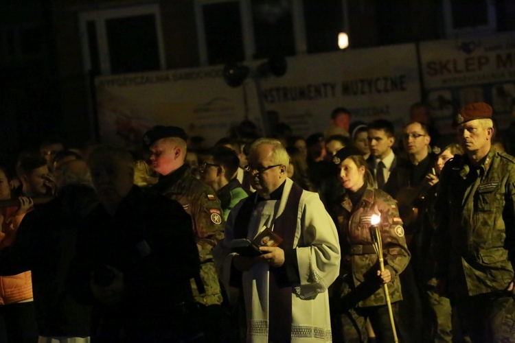 Papieska droga krzyżowa w Dębicy